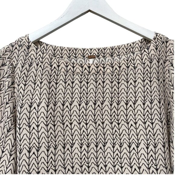 FREE PEOPLE Crop Blouse Size Small Boho Print Cream Stars Aligned Flowy Sleeves - Picture 5 of 15